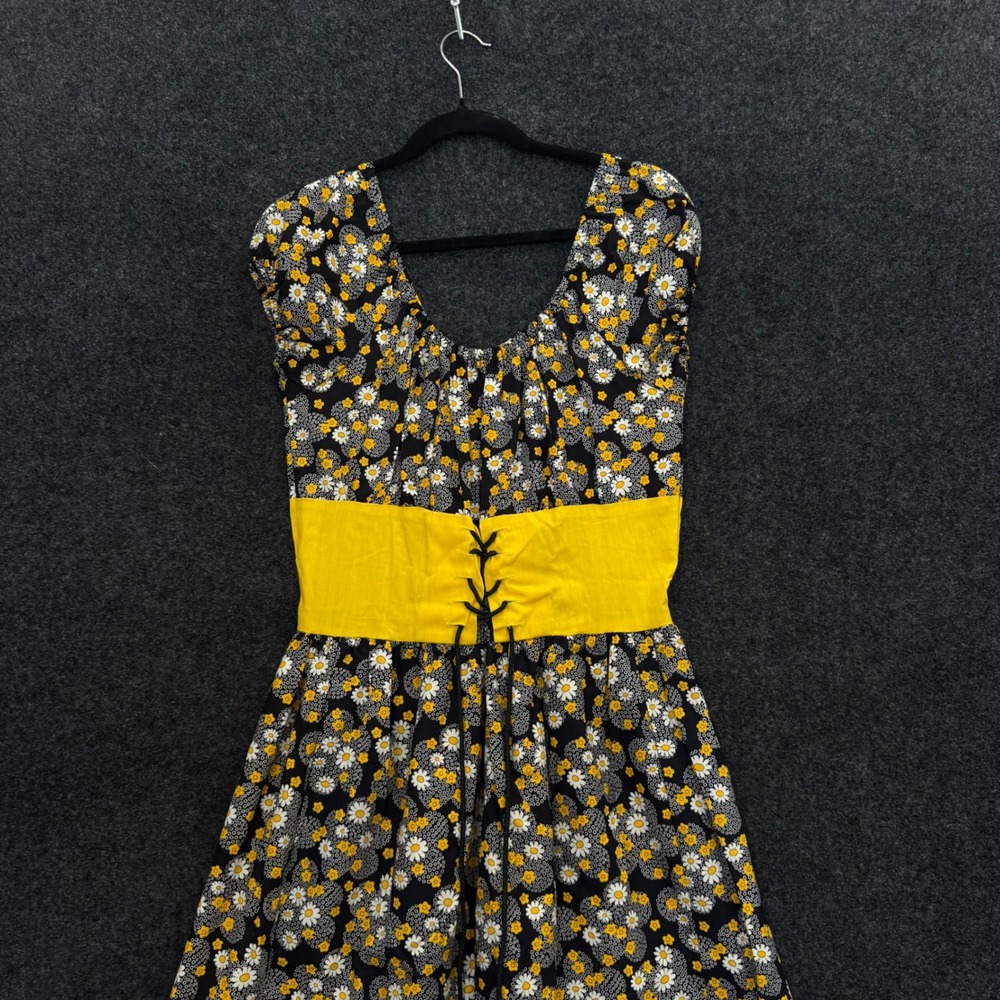 Vintage 1950s Daisy Floral Maxi Dress Yellow Lace Up Corset Waist Ruffle Hem